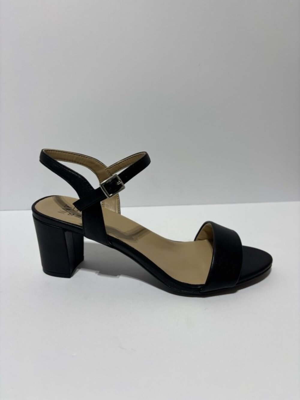 Naturalizer Women’s Bristol Black Ankle Strap Sandals, Size 10 WW